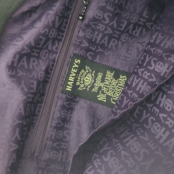 Harveys Disney Couture The Nightmare Before Christmas Carriage Ring Tote - Picture 7 of 14